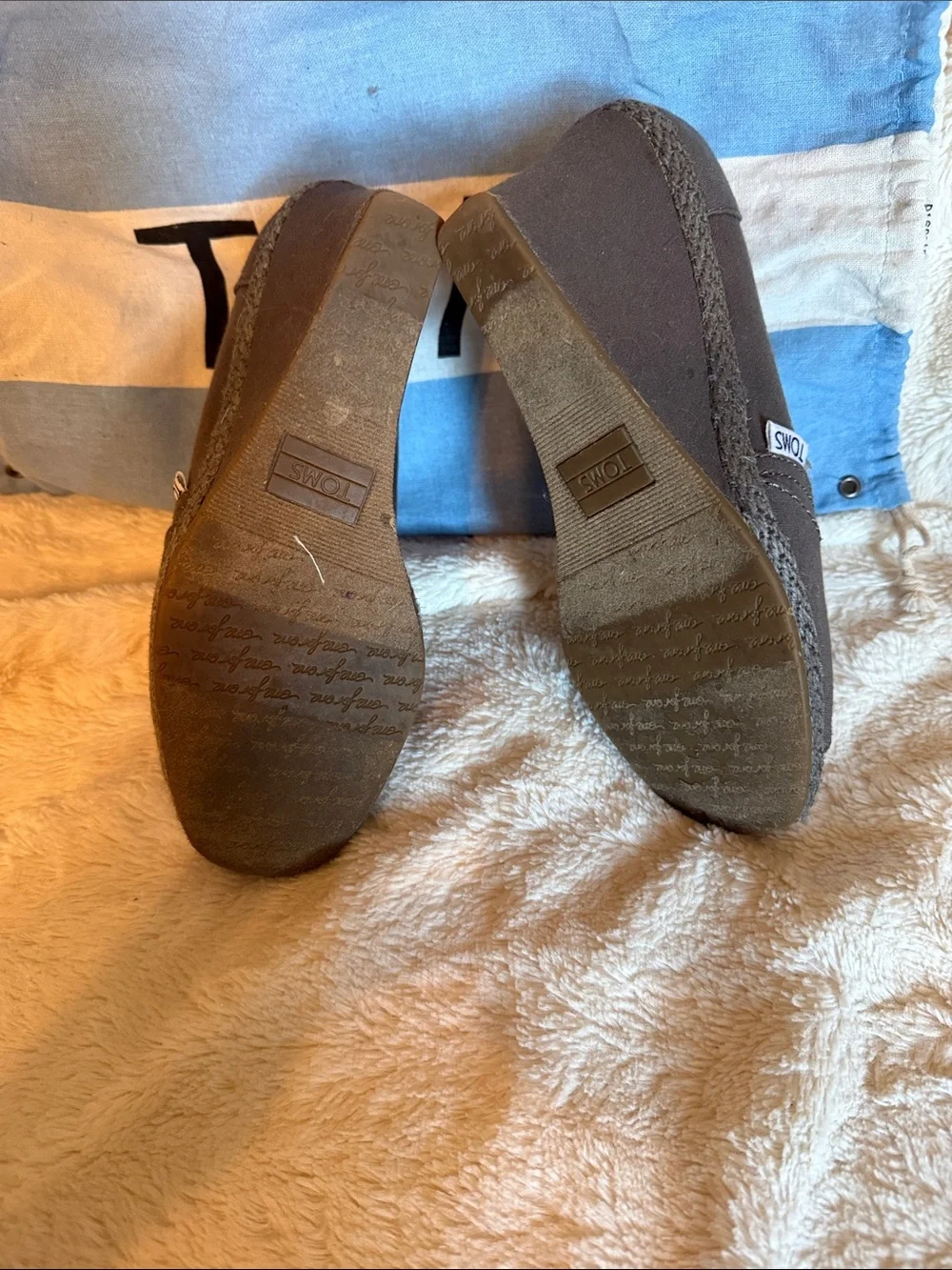 TOMS Calypso Charcoal Grey Canvas Peep Toe Wedge Heels Womens Size 6 Neutral